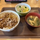 牛丼ランチセット～三次市十日市中のグルメ～