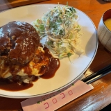 リノベーションされた喫茶風カフェで食べるオムバーグ【小林市エリア】