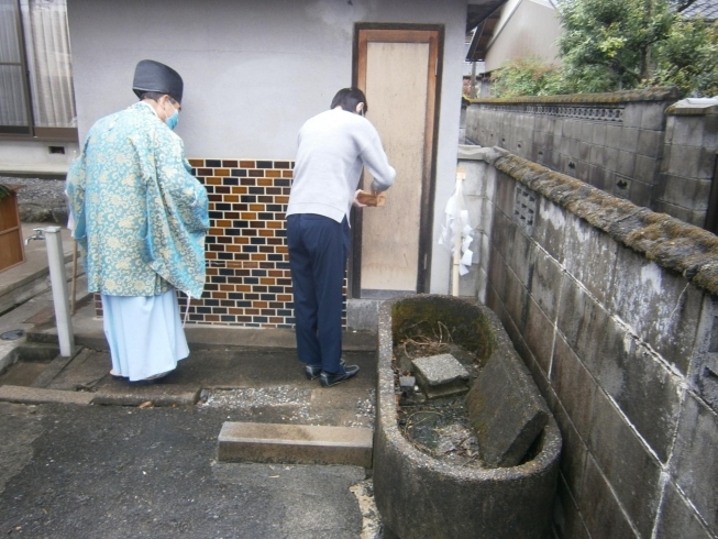 解体清祓いを行います「大垣市内で、屋外手洗いの解体を行いました。」