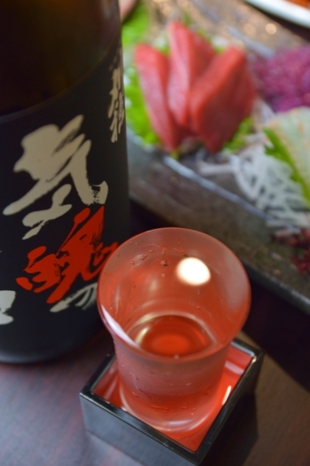 日本酒もこだわりのものを取り揃えています。「マルカツ小樽水産」