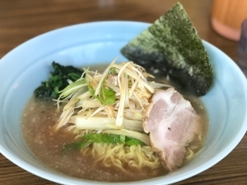 セロリラーメン（小）　730円「ラーメンショップ奥州店」