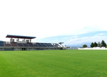 「盛岡南公園球技場（いわぎんスタジアム）」