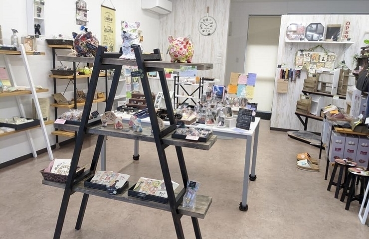 「Shop＆Office Is. Ehime（ショップアンドオフィスイズエヒメ）」雑貨×コーチング！　異色のコラボ店舗が新居浜に誕生！