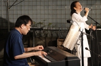 中川俊郎さん（左）、木村弓さん（右）