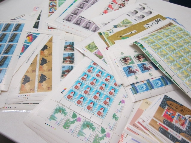 「川西市より切手をお持ちいただきました！切手の買取りなら、おたからやJR伊丹店まで！」