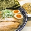 手稲区前田【北海道らーめん てっちゃんの味源】さんのスープを飲み干す人続出!? 特製醤油らーめんと半チャーハンのセット