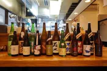 日本酒は常時20種類ほど。お好みに合わせてどうぞ！「炭火焼鳥と旬彩 雅」
