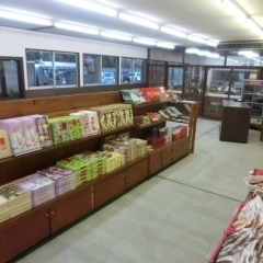 【開店】鹿島神宮参道の大鳥居の前！　お土産屋「うちだや」がリニューアルオープン