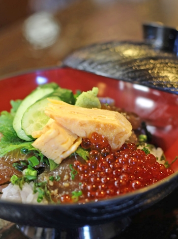 大人気の漬け丼定食（数量限定）「和食乃沙都使（さとし）」