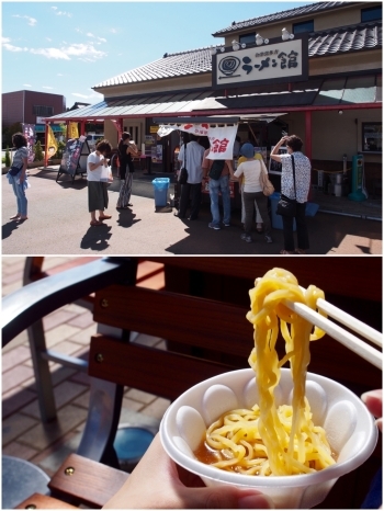 上　無料でサービスの屋台
下　当店自慢のラーメンを試食できます「会津喜多方ラーメン館」