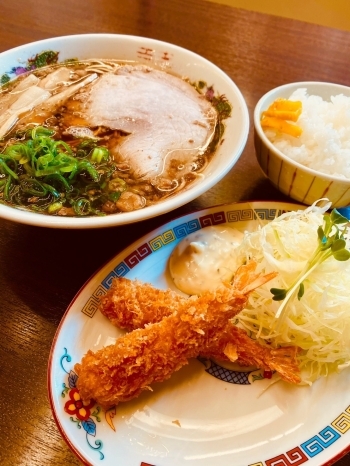 ボリューム満点！　日替わり定食。「尾道らーめん 麺家 いっぽん」