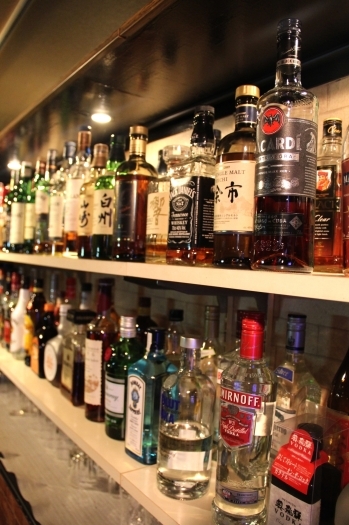 常時50種類以上のお酒を用意しております。「Dining＆Karaoke Bar Base」