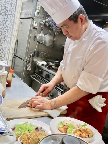 食と健康、特に安心安全の食材と水にこだわっています！「ダイニングカフェ＆バー シバサキ」