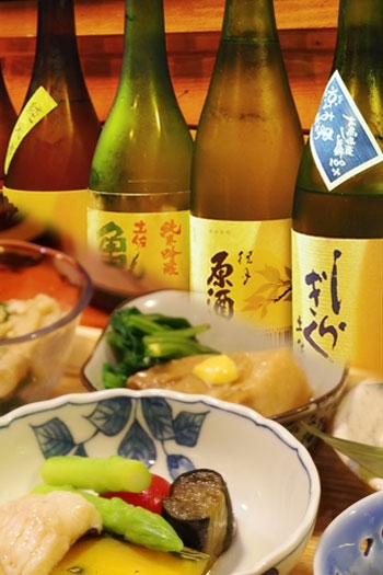 日本酒・ワイン有り
今日のとりあえず（小鉢が6品）「Dining＆Sake HAZUKI（ハヅキ）」