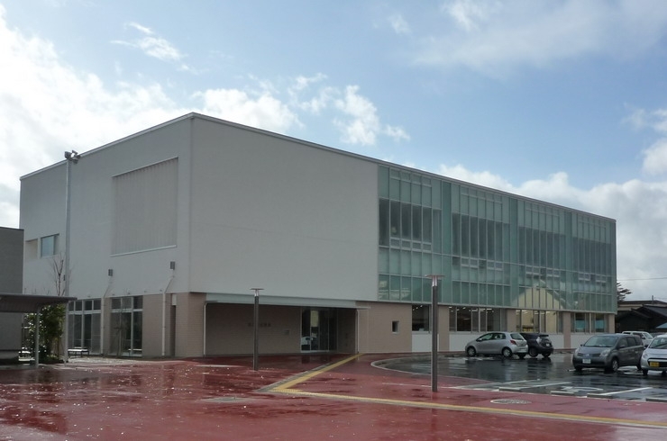 「朝日町図書館」集い・学び・憩う♪　新しくなった朝日町図書館