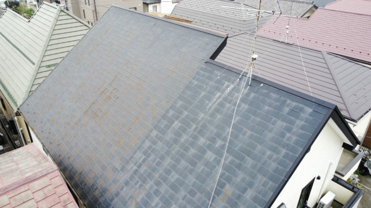 塗装工事前のスレート屋根の写真です「市川市南行徳　屋根塗装工事が完了いたしました！～外壁塗装専門店のユウマペイント市川店～」