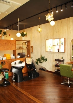 「hair shop Luar」