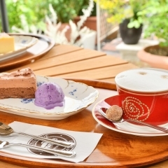 『GARDEN ＆ CAFE TAKACHIYO』