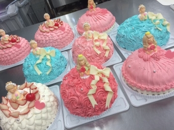 当店一番人気プリンセスのデコレーションケーキ「Le Lis （ル・リス）」