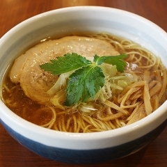 らーめん 鈴と凛（ラーメン スズトリン）