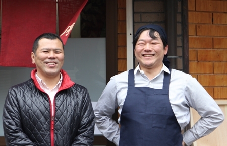 左：オーナーの松浦さん　右：協力者の高見さん