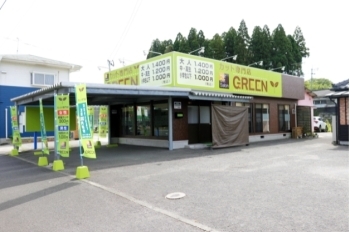 タイヨー永利店近く、県道333号線沿いに目立つグリーンの外観「カット専門店GREEN」
