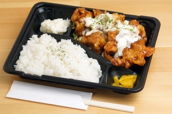 チキン南蛮弁当「チキン南蛮専門店 金の皿」