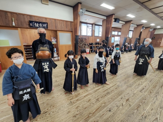 体験者も稽古着・袴を着ることができます。「伊丹剣道協会主催「剣道体験教室」（8/28）」