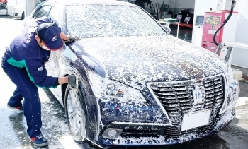 丁寧に、スピーディーに、大切な愛車を洗い上げます「株式会社 川島石油」