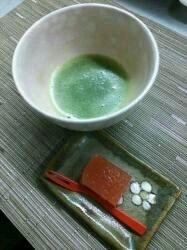 「明日は お抹茶dayです♪( ´▽｀)」