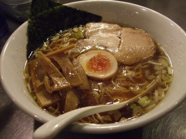 定番　醤油ラーメン