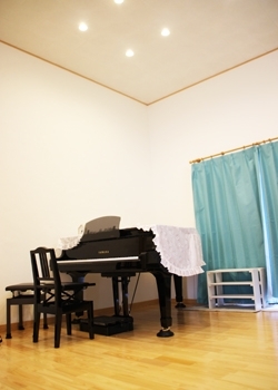 「ピアノ&リトミック教室 Music Tree 古志原教室」