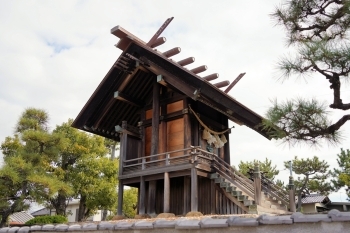 本殿「岡南神社」