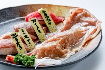 近江牛炙りの本格握り寿司「寿司 たから船」