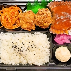 ハンバーグからあげ弁当