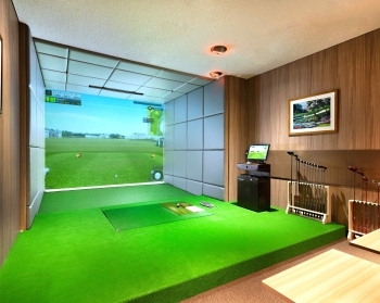 ザ・パークバーに設置された全天候型のシュミレーションゴルフ「ANAクラウンプラザホテル千歳」