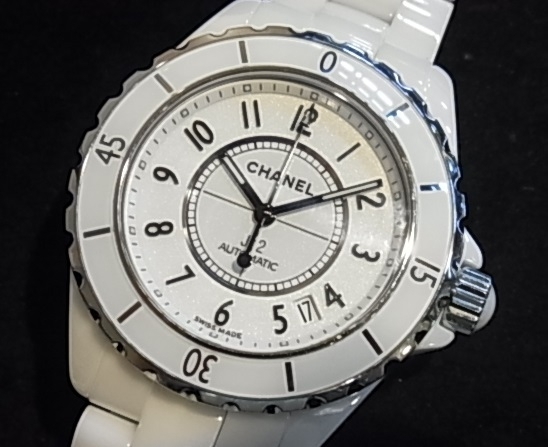 「シャネル J12 ホワイトセラミック H0970 メンズ腕時計 高価買取」