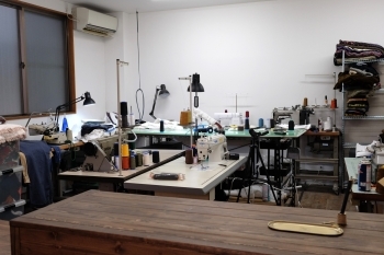 お店と作業スペースは同じ空間に「永澤縫製所」