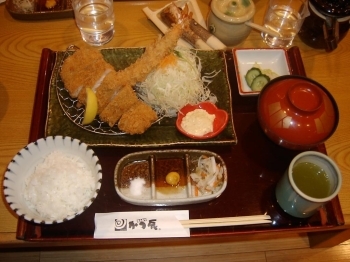 夫は海老ロースかつ定食　1,420円