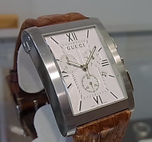 「グッチ クロノグラフ メンズ腕時計 クォーツ 8600M 高価買取」
