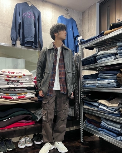 着用写真「Ricando/レザージャケット【千葉駅・千葉中央駅徒歩7分にある古着屋です！80s～90sのアメリカ・ヨーロッパ古着、メンズ・レディース取り扱いあります◎】」