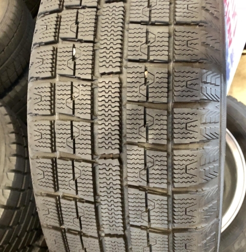 「【中古タイヤ】195/65R15 91Q スタッドレス4本セット 2017年製 ￥36,900」