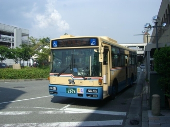 阪急バスを見ながら、バス停でバーチャルトリップ！