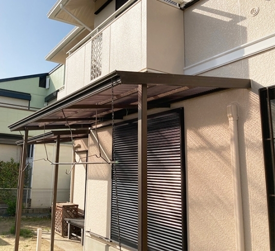 施工後：しっかりと張り、きれいに仕上げました「軒下テラスの波板取り替え工事【神戸市西区 リフォーム 便利屋】」