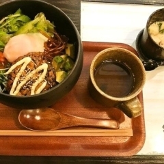 和カフェ かたなし ゆったりとした店内で楽しくランチ【JR川崎駅・京急川崎駅】