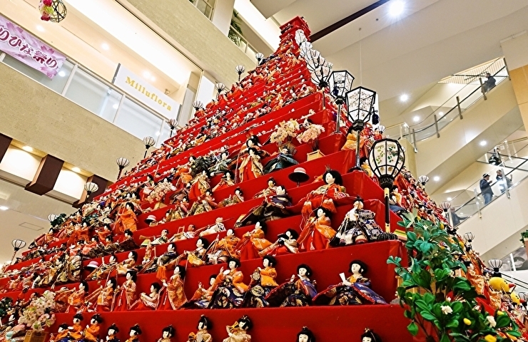 鴻巣びっくりひな祭り