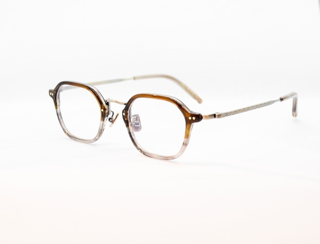 「【UKMK eyewear（ユーケーエムケーアイウェア）『Flow』】市川駅から徒歩３分　視能訓練士のメガネ屋 オオクシメガネ」