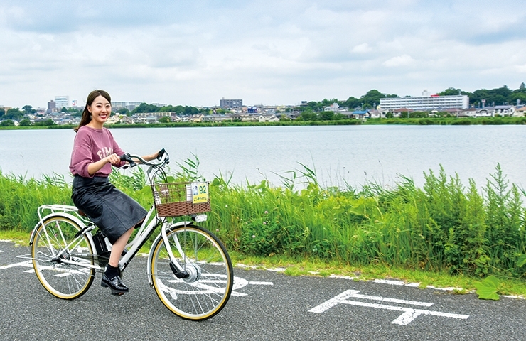 サイクリングを楽しむ、藤江れいなちゃん