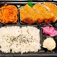 トンカツ弁当