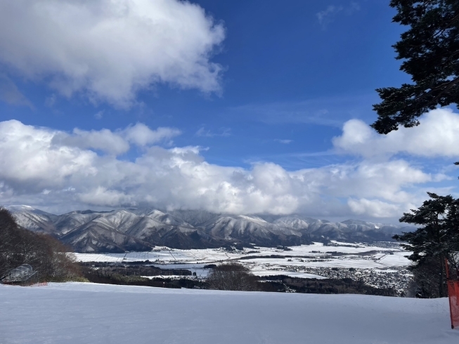 青空と雪景色「猪苗代スキーツアーに行ってきました　」